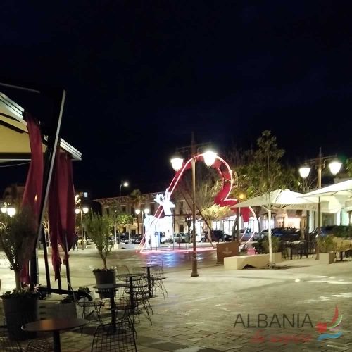 Piazza del centro storico di Valona Albania